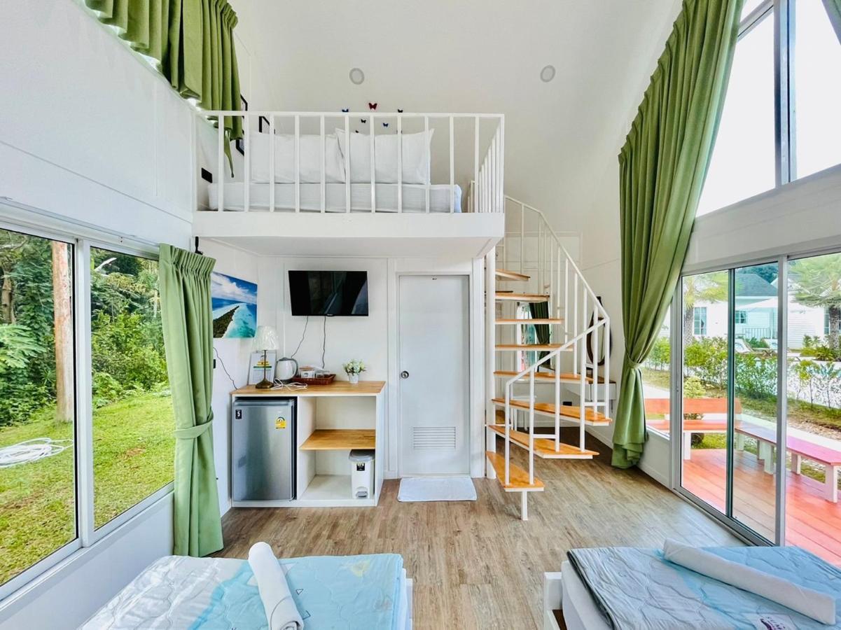 Thirty Tree Garden House Hostel Chumphon Exterior photo