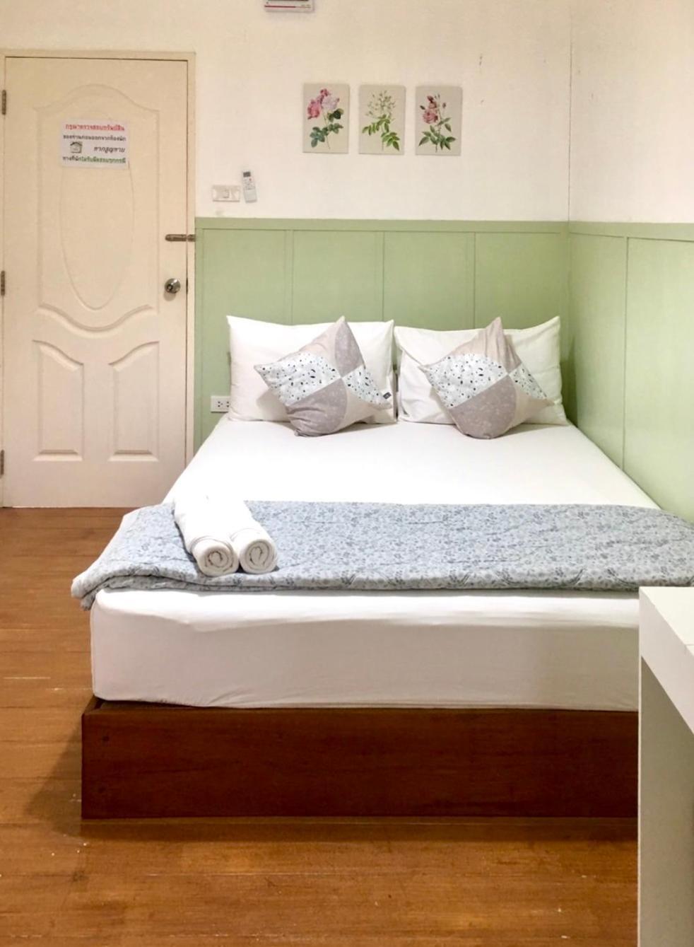 Thirty Tree Garden House Hostel Chumphon Exterior photo