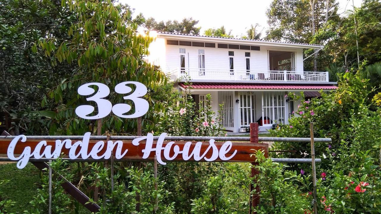 Thirty Tree Garden House Hostel Chumphon Exterior photo
